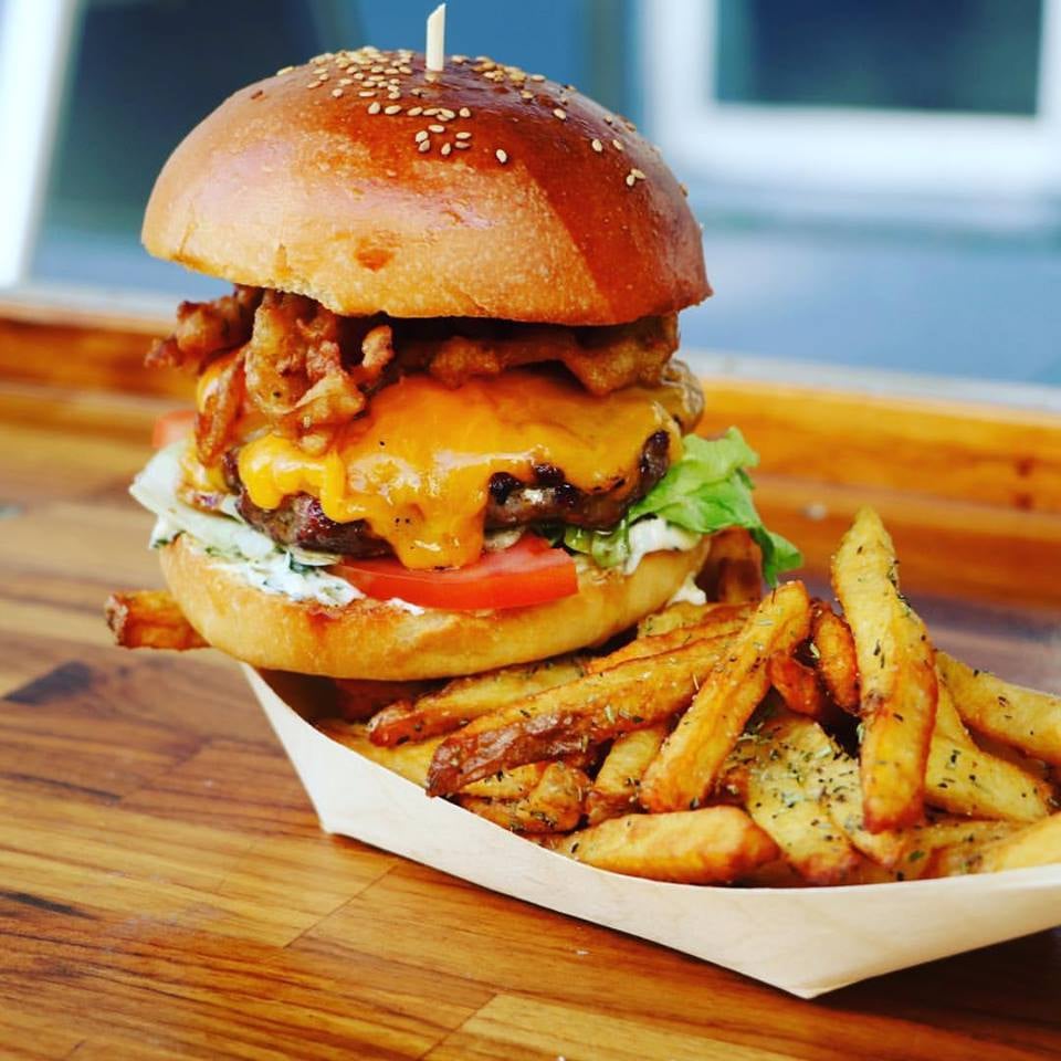 The BBQ Brother, Food Truck à Paris, location food truck, Burgers Gourmets privatisation foodtruck 1